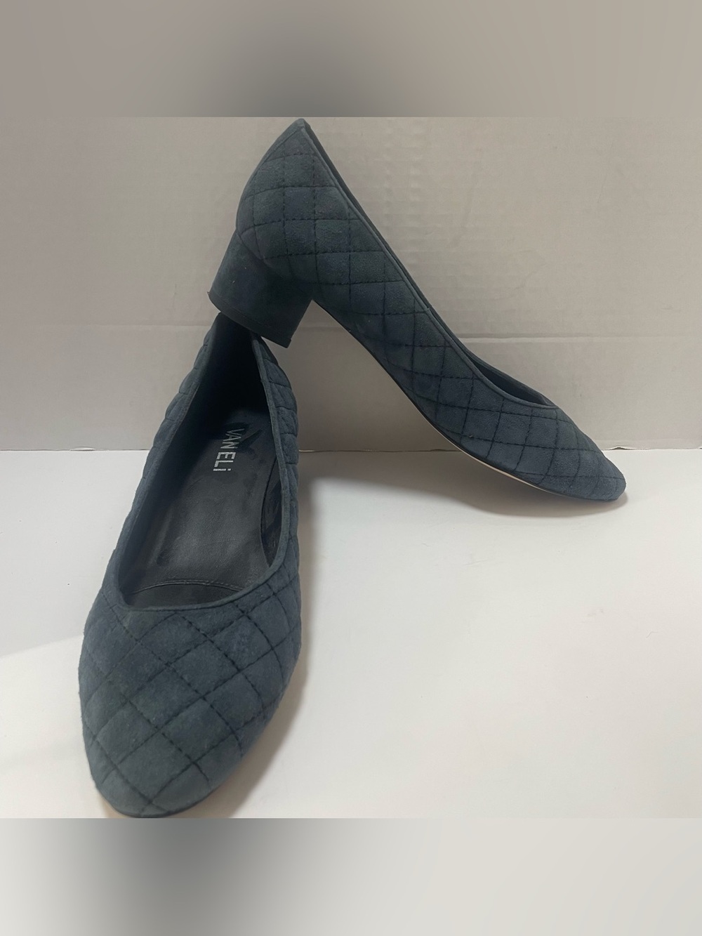 Vaneli Women’s 6.5 M Navy Suede Quilted Ballerina Flats